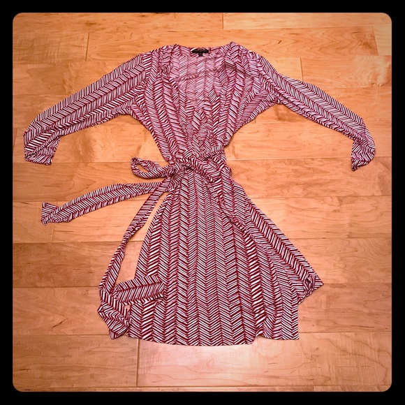 Banana Republic Dresses & Skirts - Banana Republic wrap dress. Size XL.